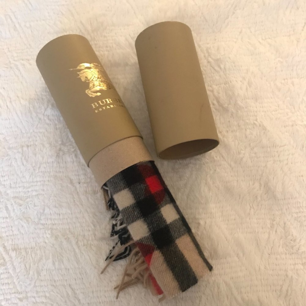 COPY - 99% new!!!Classic Burberry Scarf